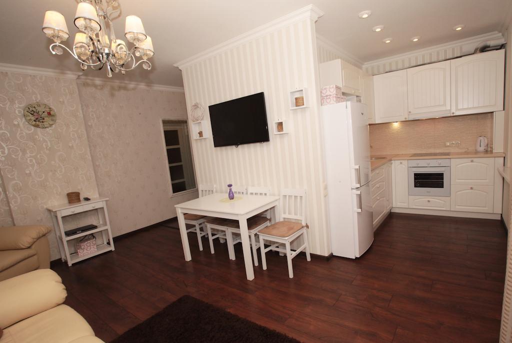 Apartment In The Centre Of City Dnipro Zimmer foto